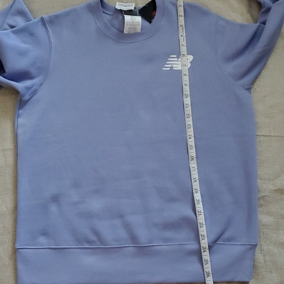 New Balance Clear Amethyst corr fleece crew - Picture 2 of 5